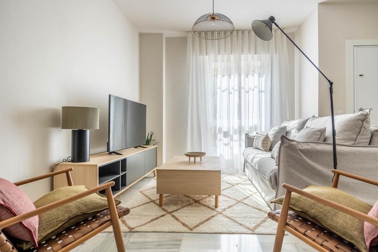 Amplisimo De Diseno Nuevo En El Corazon De Triana, Parking Included Apartamento Sevilla